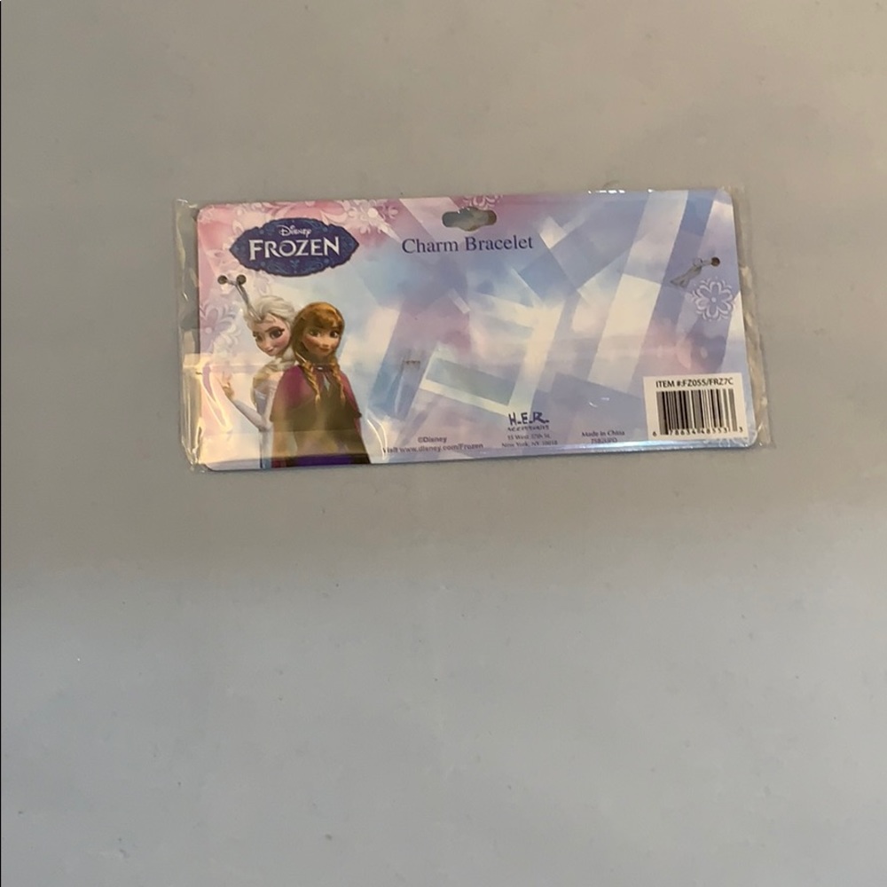 DISNEY Frozen Charm Bracelet and Key Chain - Picture 3 of 4